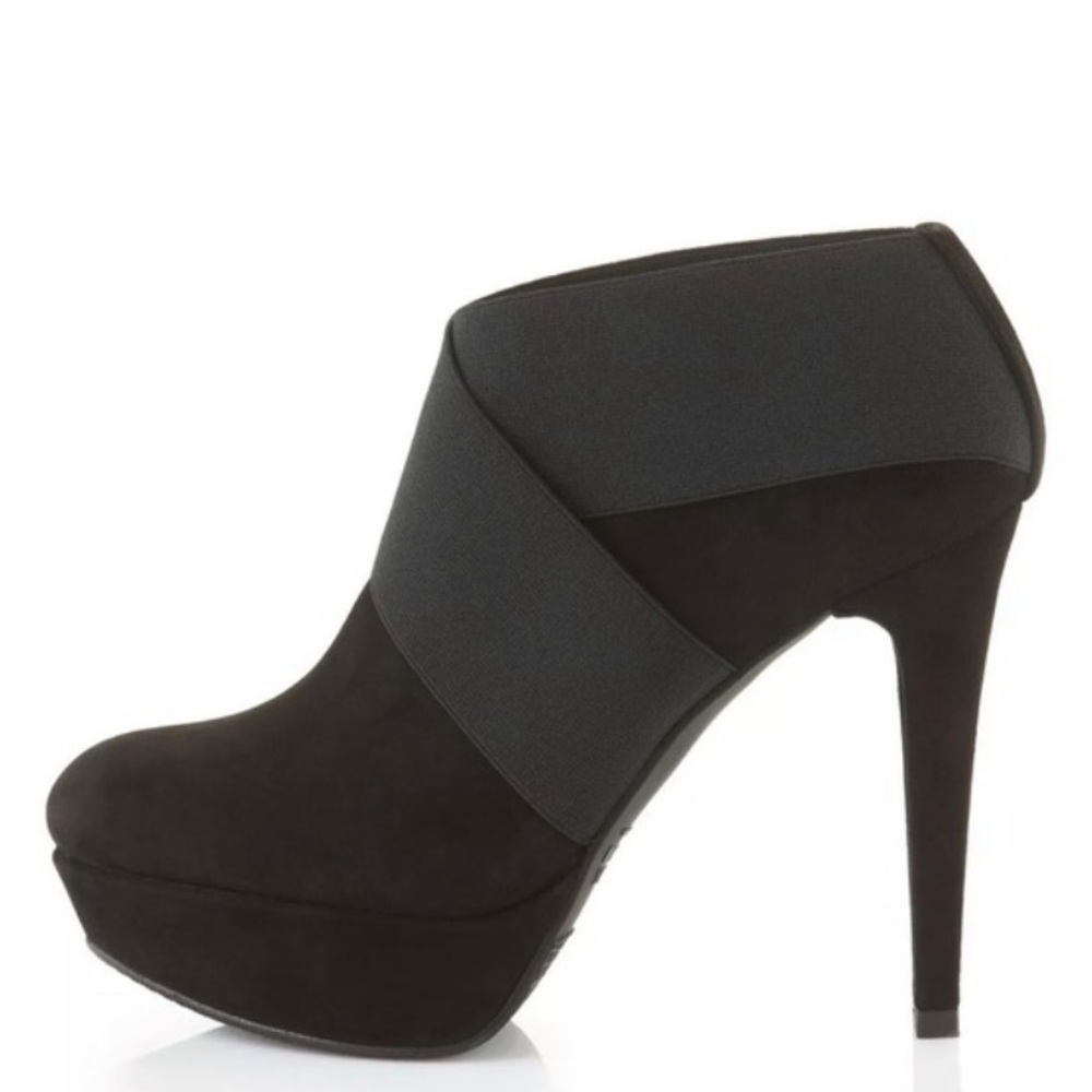 Stuart Weitzman Kilgore Boot